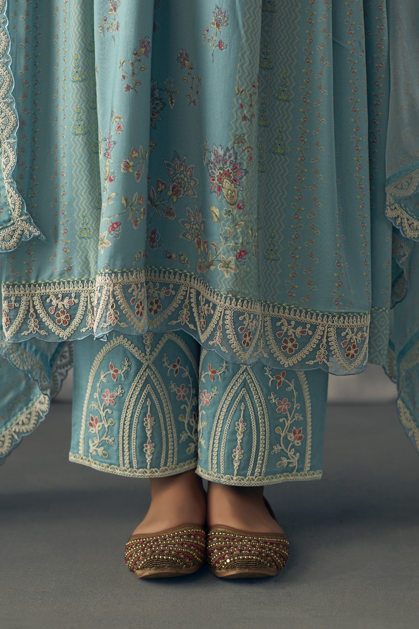 Aardhya Blue Muslin Digital Print Dress Material