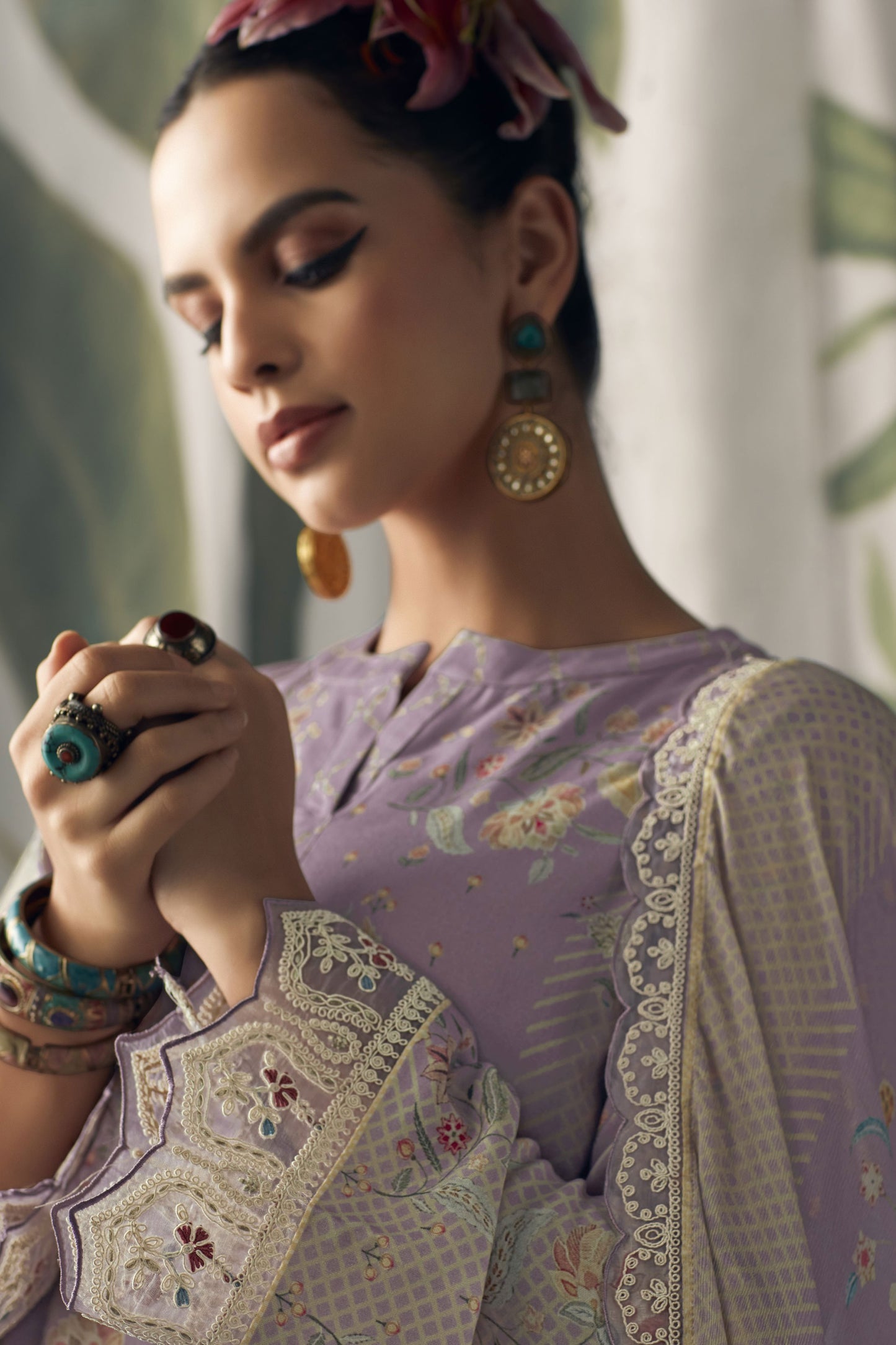 Aaradhya Lavender Muslin Printed Dress Material